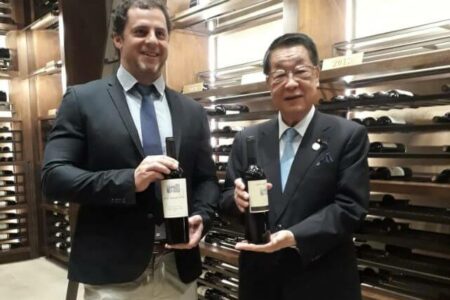 Ministro de Agricultura, Forestal y Pesca de Japón visita Viña Concha y Toro