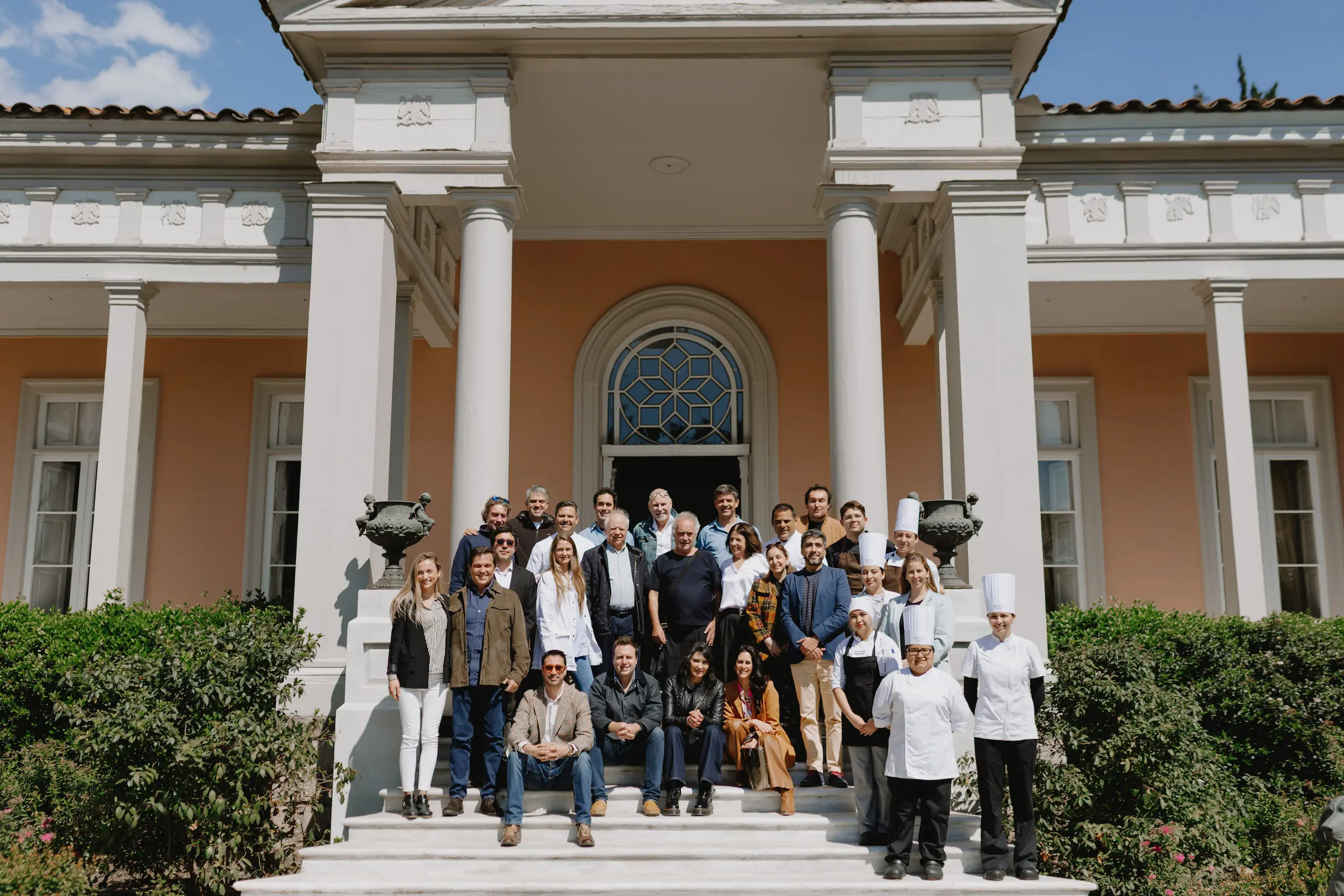 Ferran Adrià y Ferran Centelles visitan el Centro del Vino Concha y Toro: “Es un lugar único en el mundo”